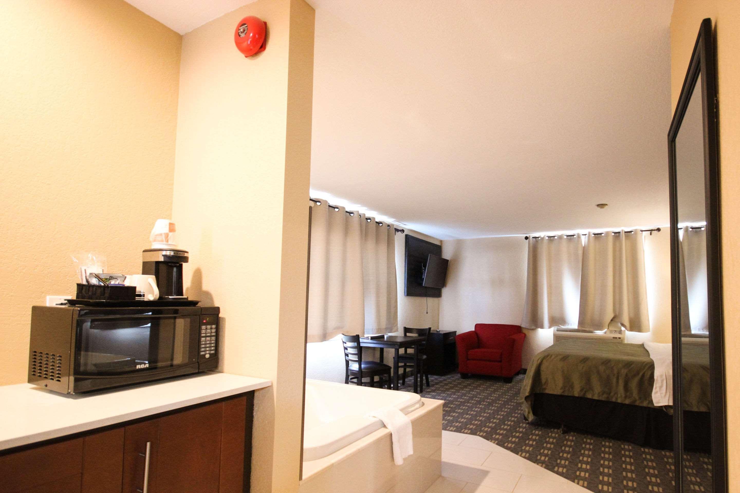 Quality Inn Брейсбрідж Екстер'єр фото