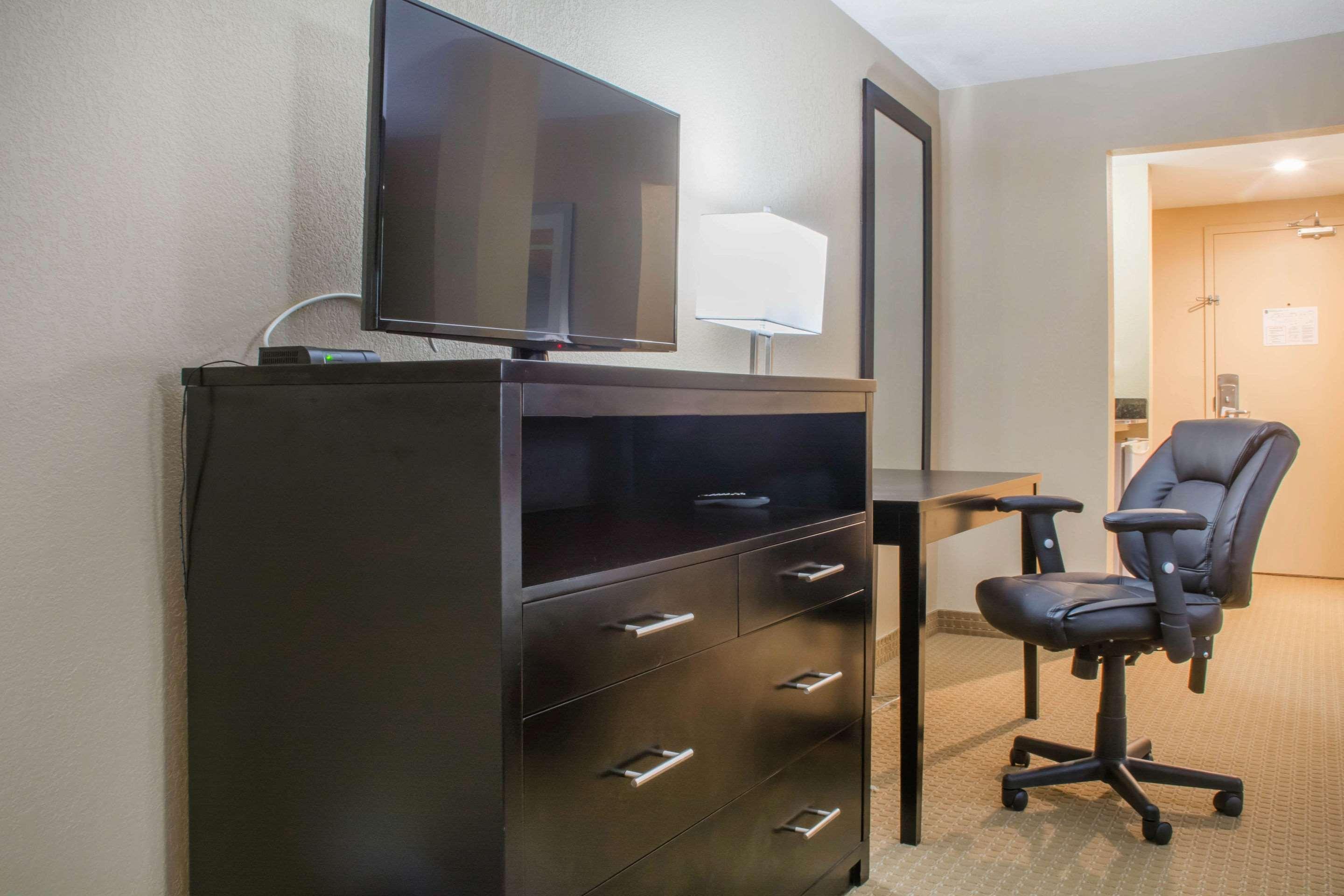 Quality Inn Брейсбрідж Екстер'єр фото